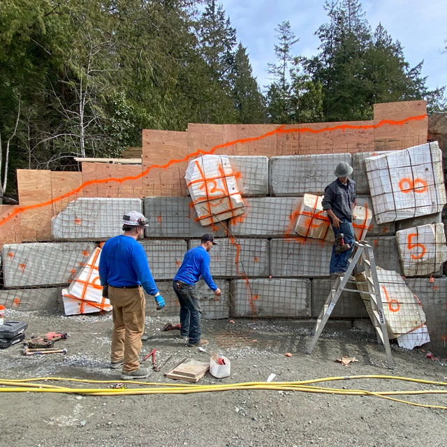 Retaining wall before shotcrete